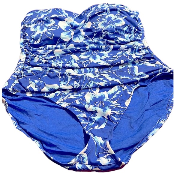 Tommy Bahama Scrolls Shirred Bandeau - Picture 11 of 16